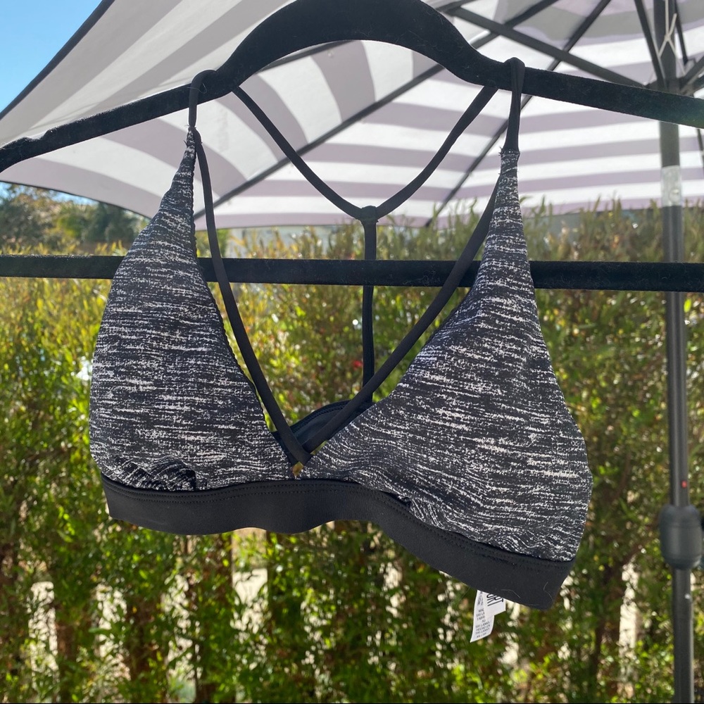 NWOT Victoria’s Secret Sports Bra